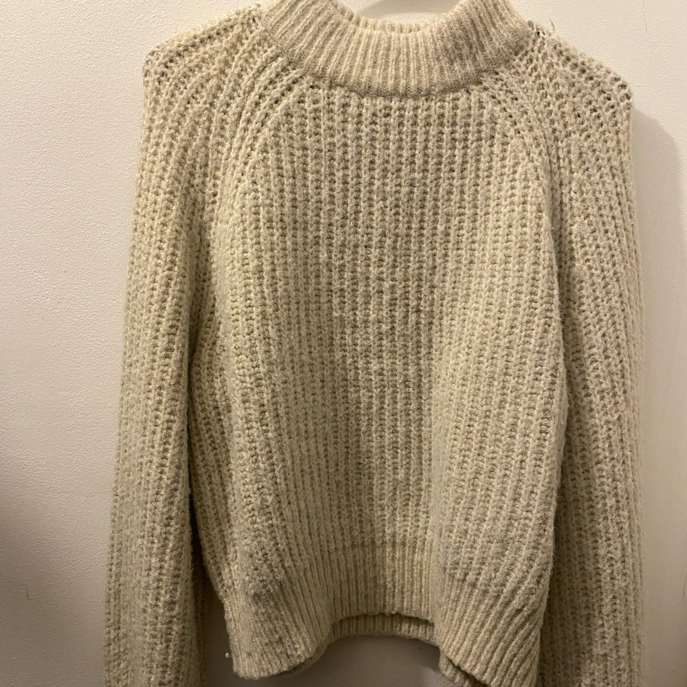 Universal Threads cropped sweater